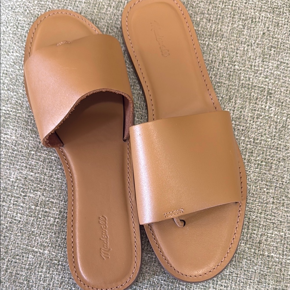 Madewell Tan Sandals Minimalist Slip-On Design - Picture 4 of 6